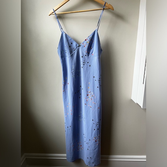 Natori Dresses & Skirts - Natori Periwinkle Slip Dress with Floral Embroidery